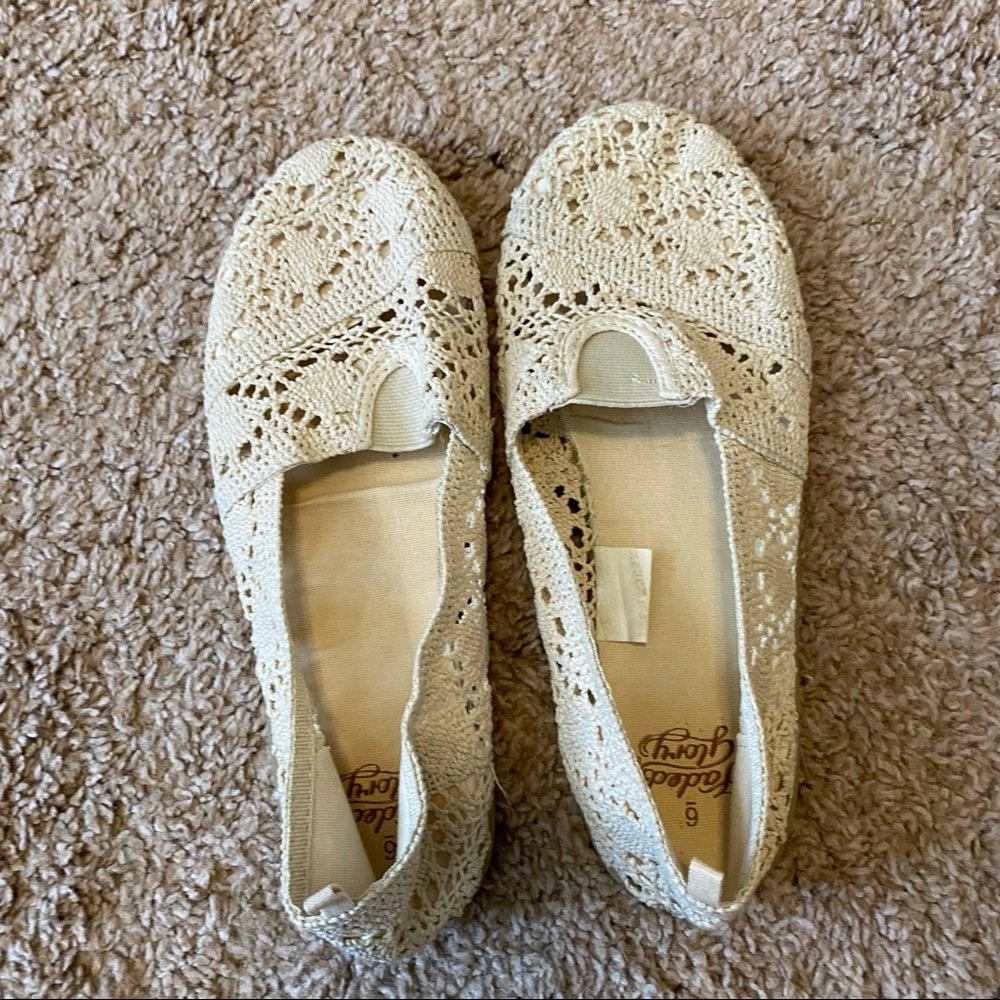 Faded Glory Lace Slip On Shoes